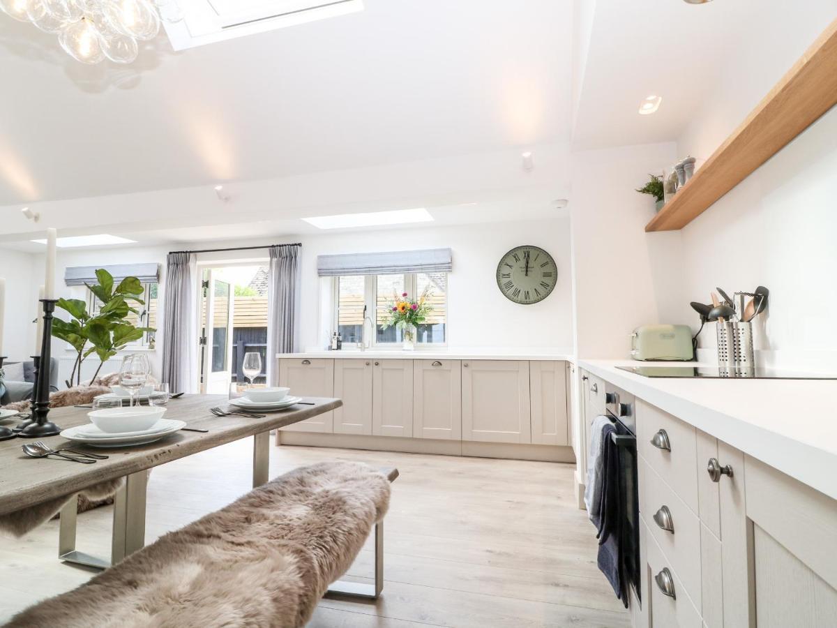 12 Manor Farm Close Kingham Esterno foto